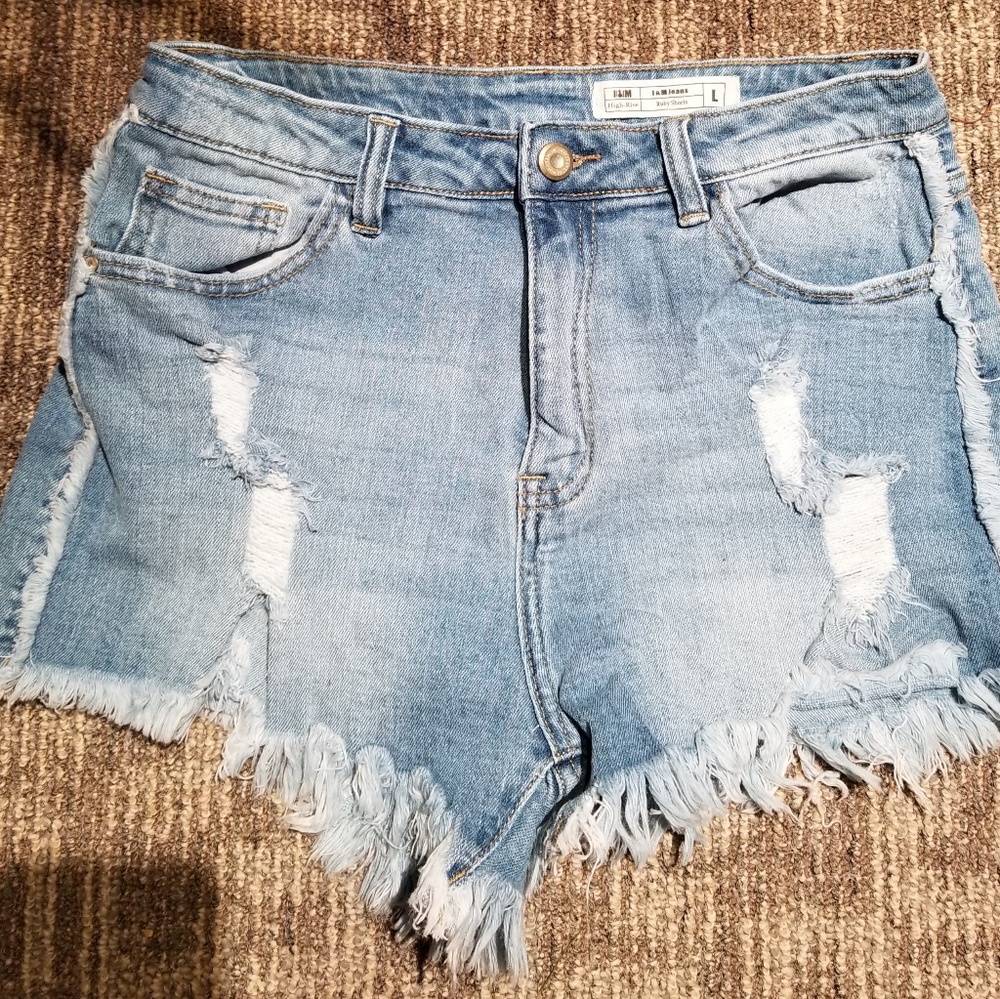 Distressed high rise Jean shorts